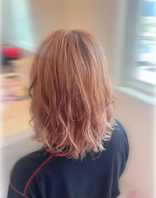 ミディアム カラー Ren 🤍のヘアスタイル