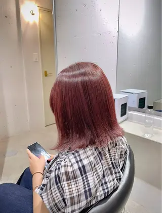 ショート カラー tim hinaのヘアスタイル