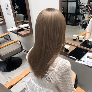 セミロング ルナ🫐縮毛矯正 🫐髪質改善のヘアスタイル