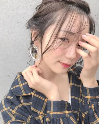 セミロング カラー ヘアアレンジ Satsuki ✂︎♡のヘアスタイル