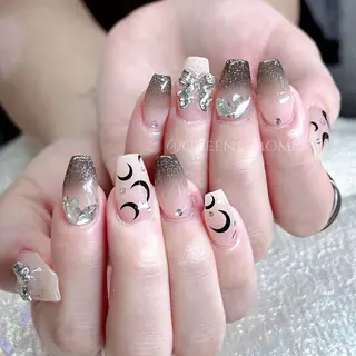 ネイル Queens テイのネイルデザイン