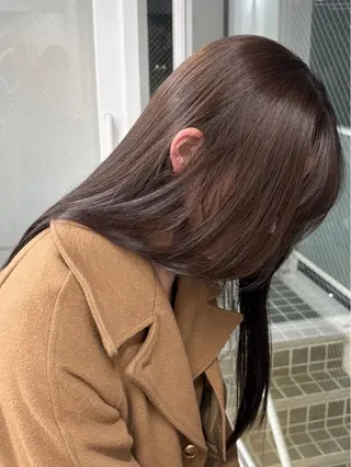 セミロング 𝐀𝐦𝐞𝐫𝐢 /透明感カラーのヘアスタイル