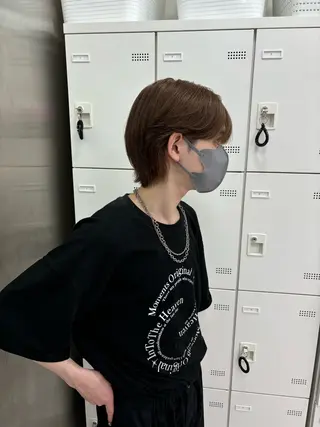ショート カラー メンズ 抜け感レイヤー︴ ニュアンスカラーのヘアスタイル