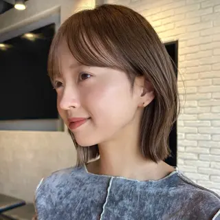 ショート カラー 顔まわり🥨レイヤー /透明感/水口舞奈のヘアスタイル