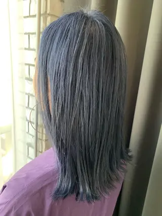 ミディアム カラー LUXBE LUCEのヘアスタイル