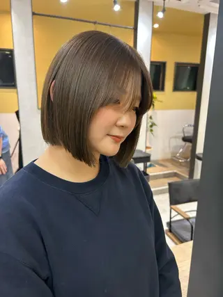 ショート カラー hubhair レイヤー/透明感のヘアスタイル
