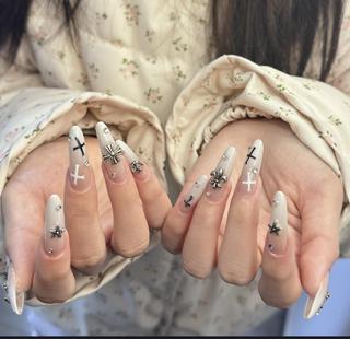 ネイル エリ🫧 nail池袋東口のネイルデザイン