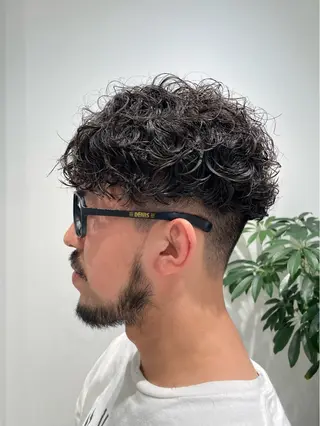 ショート パーマ メンズ ブリ—チ🌈カラ— 🌀パ—マ🌿ちえのヘアスタイル
