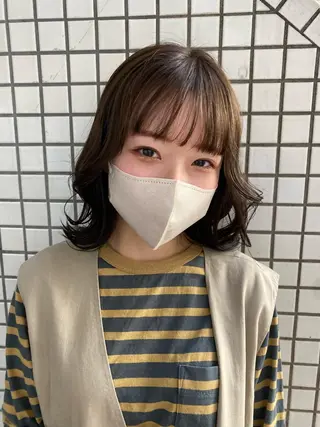 ミディアム 🐩透明感ミルクティ ーピンクニイナ🐩のヘアスタイル