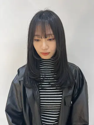 セミロング カラー ヘアアレンジ 暖色韓国ヘア🩷 Yuukaのヘアスタイル