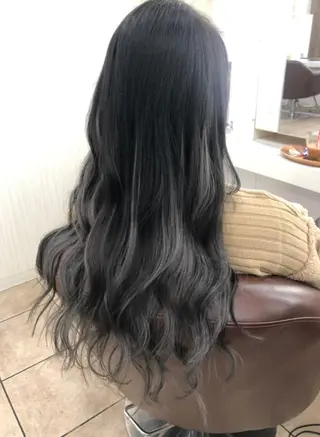 ミディアム カラー 🐥こ ま🐥のヘアスタイル