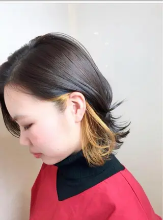 ショート カラー レイヤー×艶髪特化 マネージャー安藤光司のヘアスタイル
