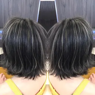 ショート カラー Oopsレイヤー 加藤澄都のヘアスタイル