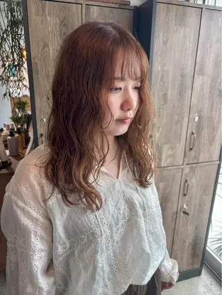 セミロング パーマ Hair ruup 平良那生のヘアスタイル