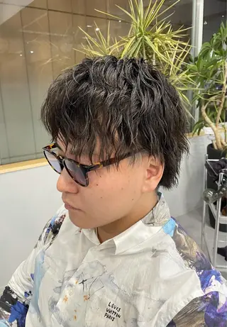 パーマ メンズ レイヤーカット 西村あきやのヘアスタイル