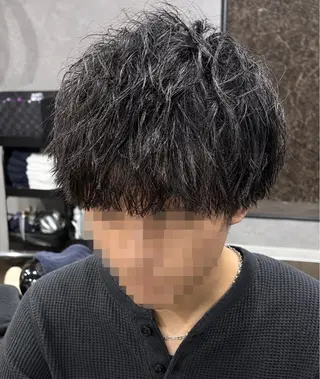 ショート パーマ メンズ 齋藤 優太朗のヘアスタイル