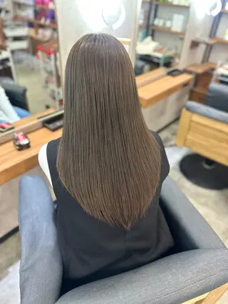 セミロング MOURI CHISATOのヘアスタイル