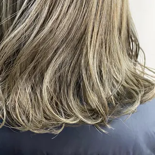 ショート カラー 清村 和音のヘアスタイル