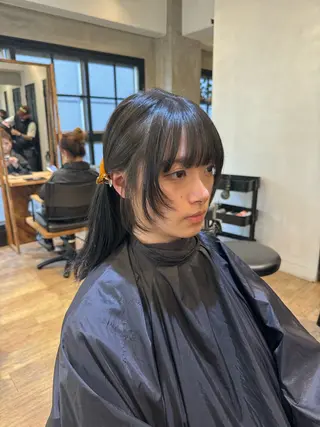 セミロング 新宿/顔周りカット +レイヤー=しずく♩のヘアスタイル
