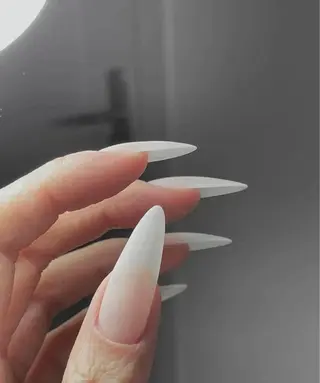 ネイル 本田 秋のネイルデザイン
