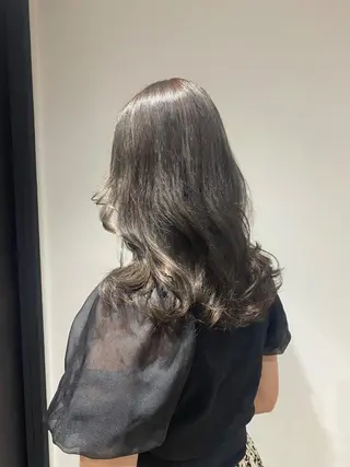 セミロング カラー パーマ ヘアアレンジ 新宿⌇韓国風ヘア ⌇透明感カラーのヘアスタイル