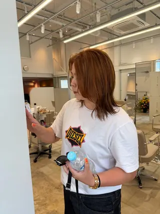 ミディアム カラー ENIF 大島 芽生のヘアスタイル