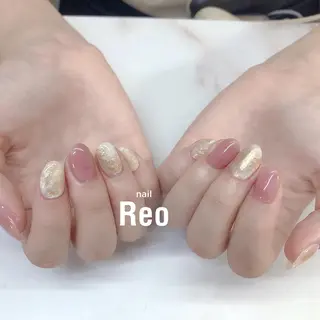ミディアム ネイル Blowe ニュアンスのネイルデザイン