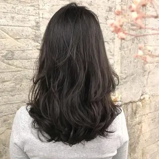 セミロング 吉田一輝 外国人パーマのヘアスタイル