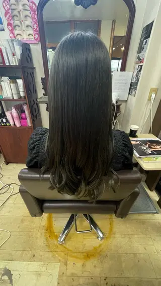 ロング 桑野 葵のヘアスタイル