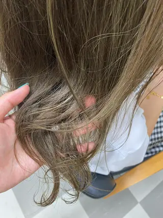 セミロング 永沼 真依のヘアスタイル