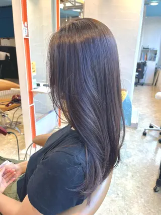 セミロング カラー うしだ かおるのヘアスタイル