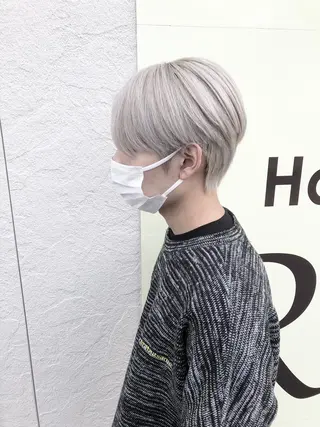 ショート カラー LOOP hairのヘアスタイル