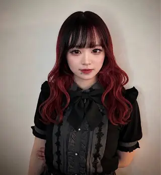 カラー loob Tokyo Arisa❤︎†のヘアスタイル