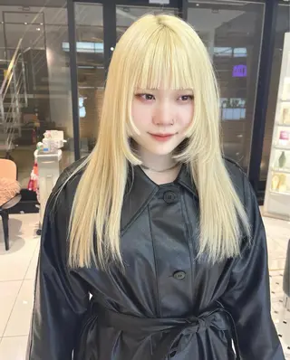 セミロング レイヤーカット🪽 カネコミユのヘアスタイル