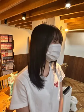 セミロング カラー 中村 芽衣那のヘアスタイル