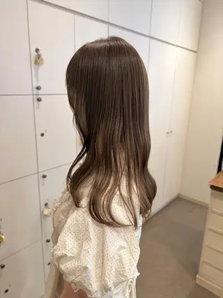 セミロング カラー サソウ ユリエ🥥のヘアスタイル