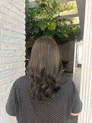 セミロング カラー 濱田 真尋のヘアスタイル