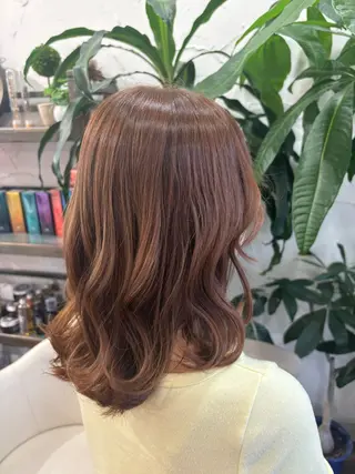 ミディアム 佐藤 琴海のヘアスタイル