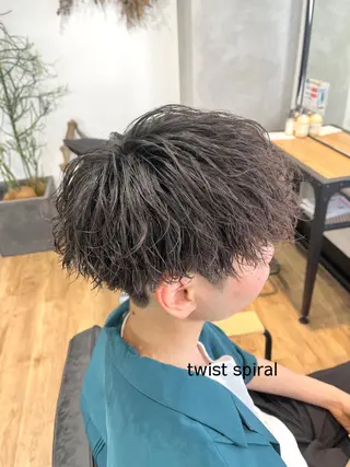 ミディアム パーマ メンズ メンズカット/パーマ 久田良和のヘアスタイル