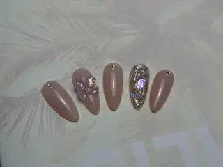 ネイル キラ キラのネイルデザイン