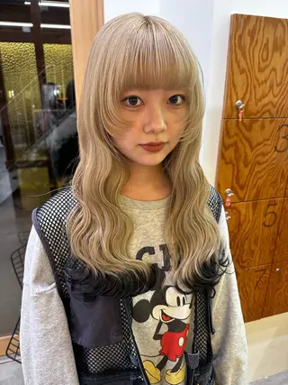 ロング カラー 中山 まどかのヘアスタイル