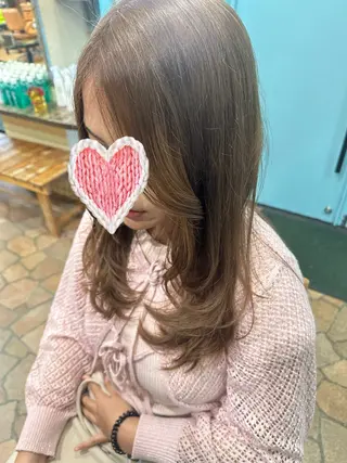 セミロング リンクスハート YUKAのヘアスタイル