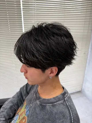 ショート パーマ メンズ ユウ🪄 パーマ指名No1のヘアスタイル