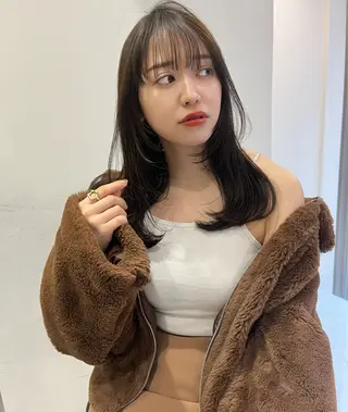 ロング レイヤーカット🤍 seriraのヘアスタイル