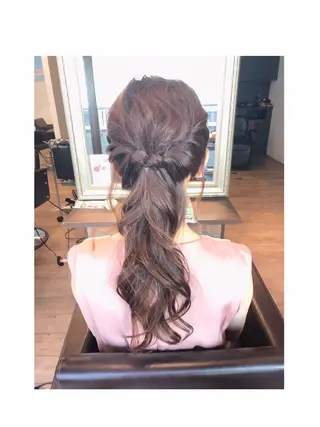 セミロング ヘアアレンジ shi hoのヘアスタイル
