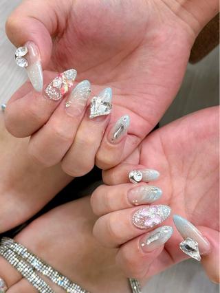 ネイル Lani🌈Nail Konatsuのネイルデザイン