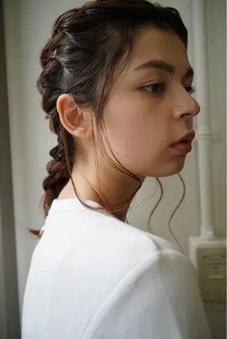ロング ヘアアレンジ yah iroのヘアスタイル