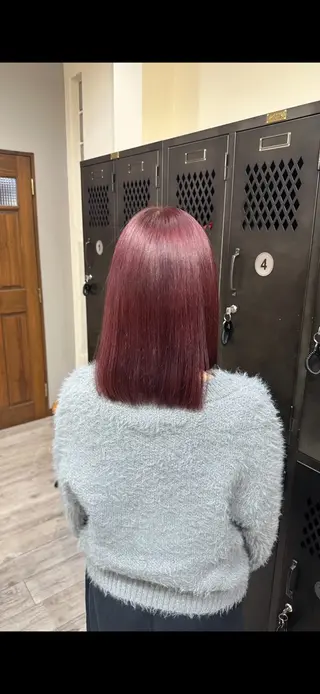 セミロング カラー 須山 和香のヘアスタイル