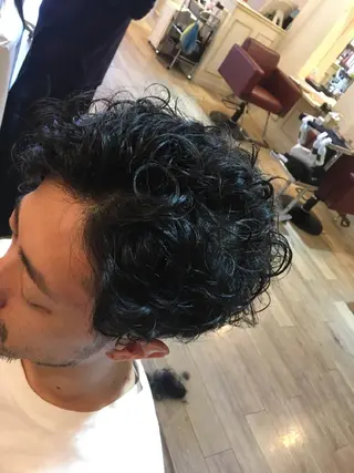 ショート パーマ メンズ plaatje 義見のヘアスタイル