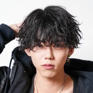 ショート カラー パーマ メンズ 🔥メンズ極🔥韓国 シャドウ/波巻き柿崎のヘアスタイル